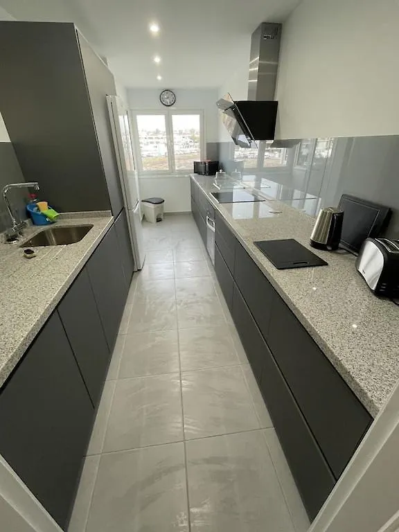 Stunning 2 Bedroom Apartment With Full View Of The Sea And Marina , Full Sun San Miguel de Abona