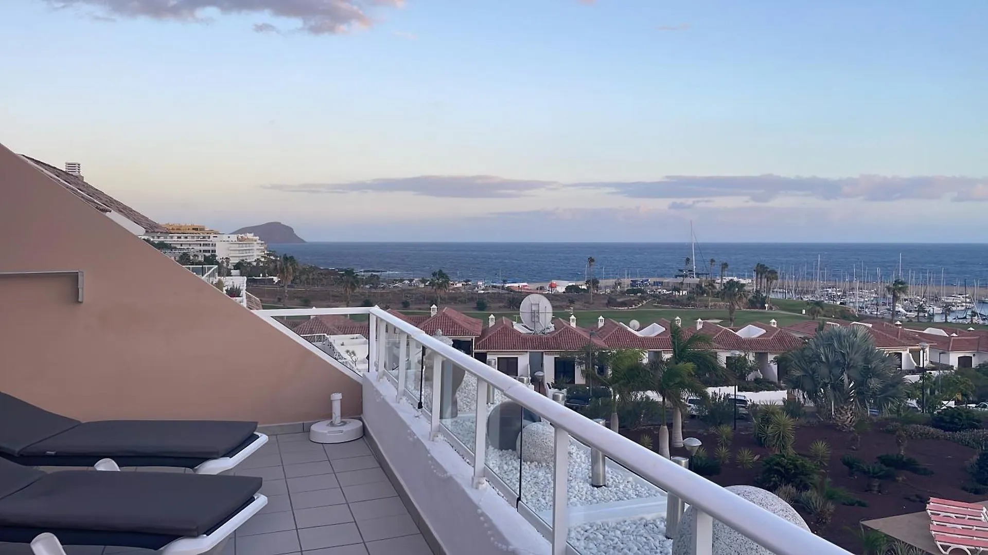 Stunning 2 Bedroom Apartment With Full View Of The Sea And Marina , Full Sun San Miguel de Abona 0*,