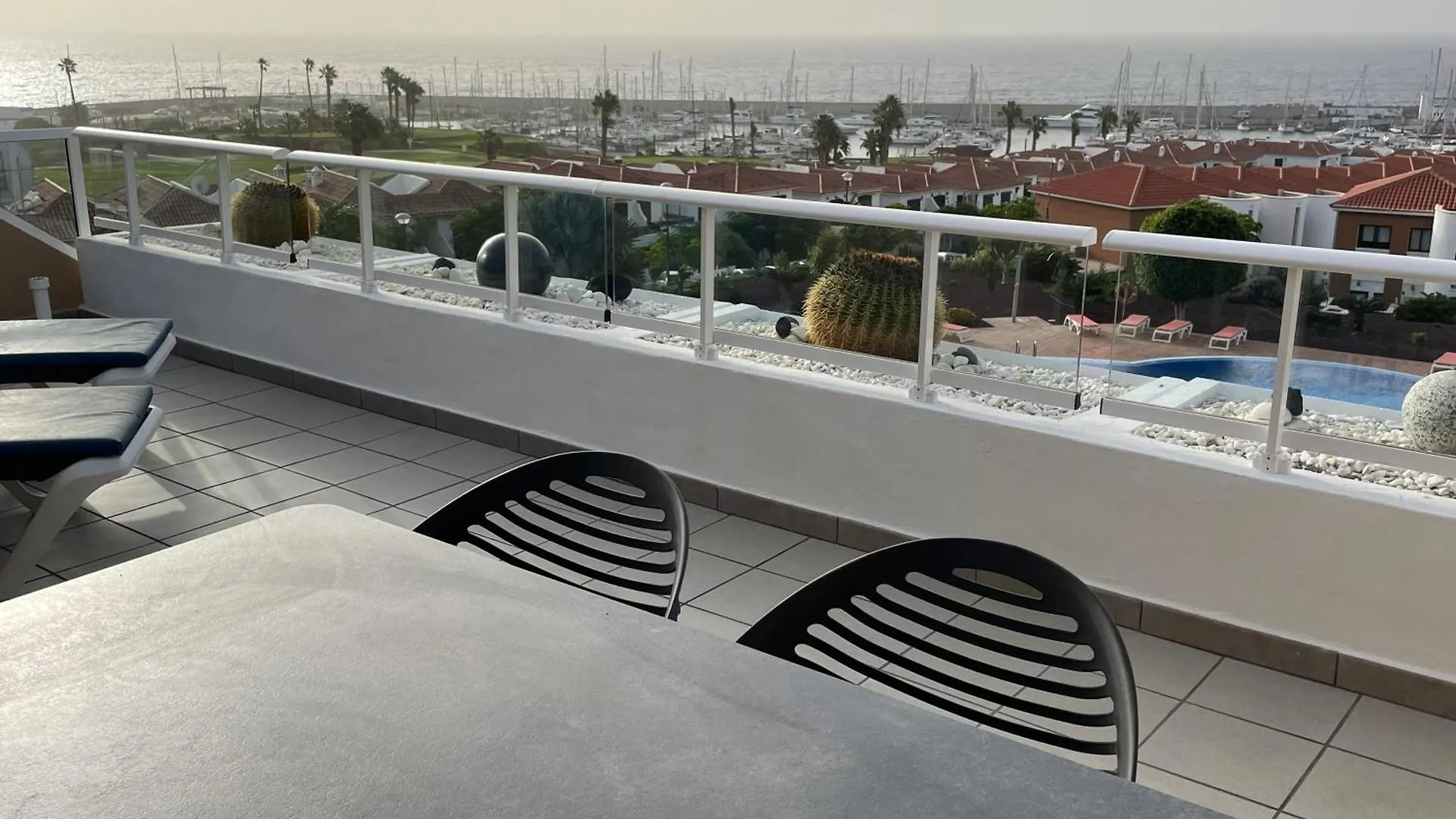 Stunning 2 Bedroom Apartment With Full View Of The Sea And Marina , Full Sun San Miguel de Abona Spanien